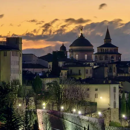 Magic Place - Sunrise - Citta Alta Apartmán *